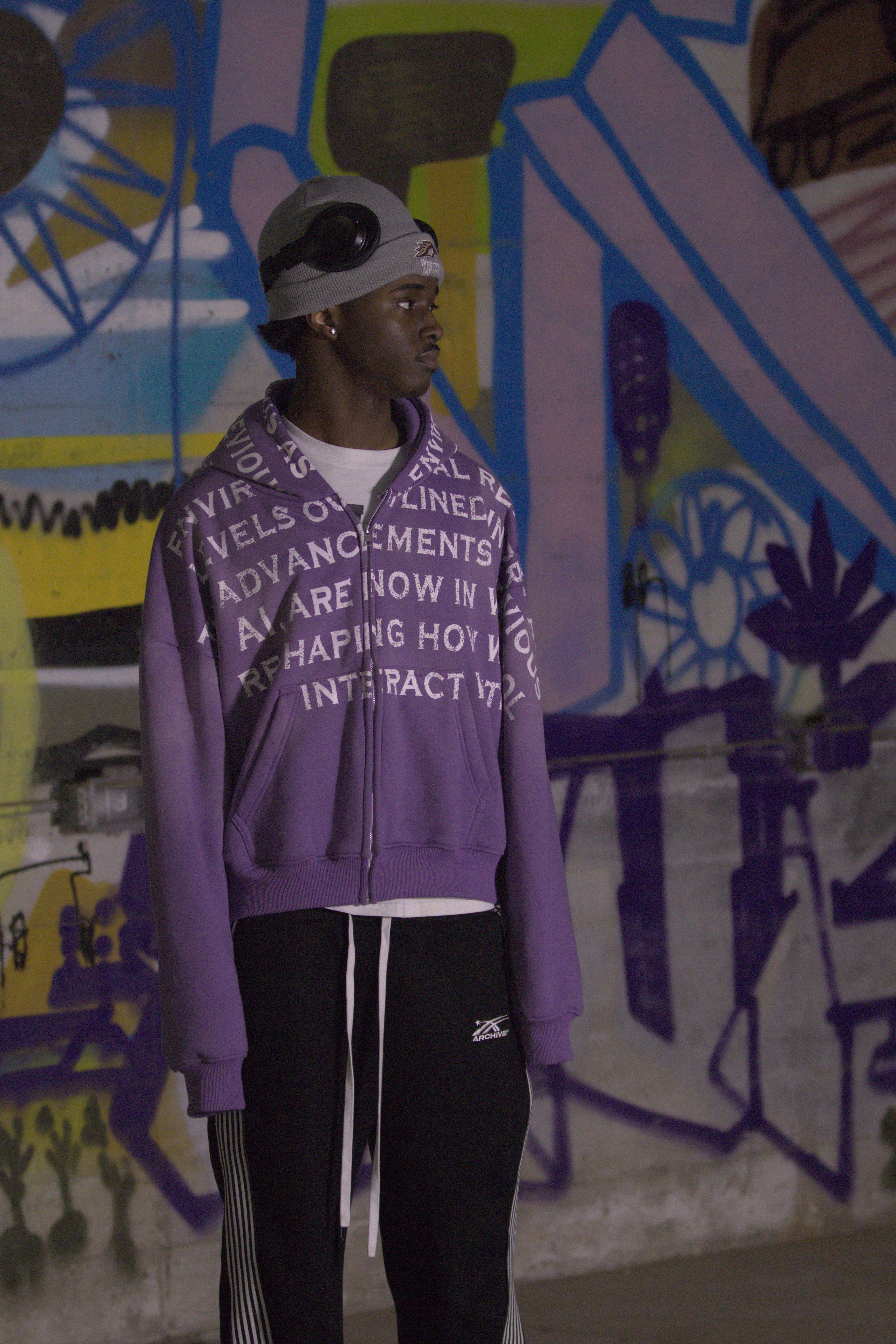 "Cosmos Archive" Zipup